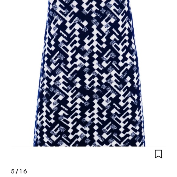 Prada Navy and White Geometric Skirt — Featured in Vogue (Size 8) - Picture 3 of 11